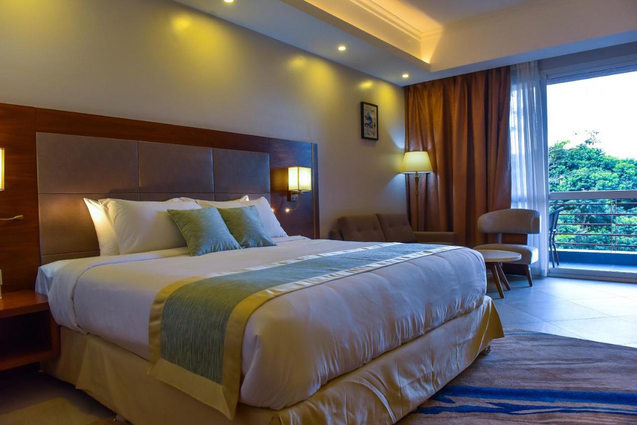 Admas Grand Hotel Энтеббе Экстерьер фото