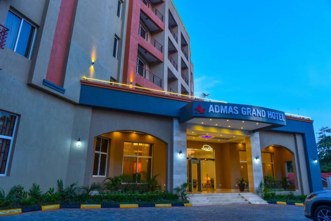 Admas Grand Hotel Энтеббе Экстерьер фото