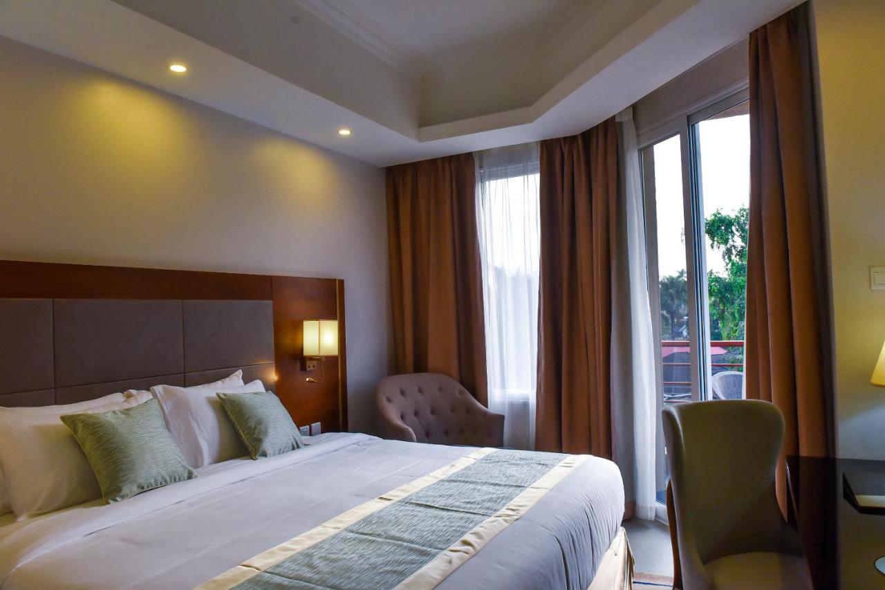 Admas Grand Hotel Энтеббе Экстерьер фото