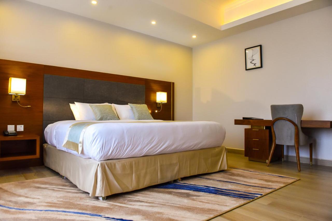Admas Grand Hotel Энтеббе Экстерьер фото